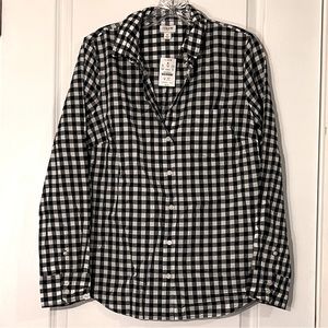 NWT JCrew Gingham lightweight cotton button up in signature fit.
